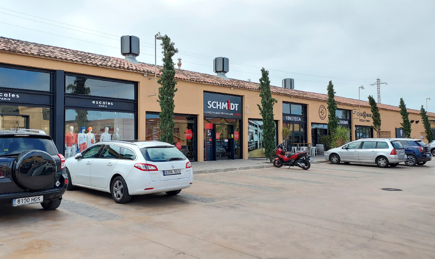 Supermarkets and Shops